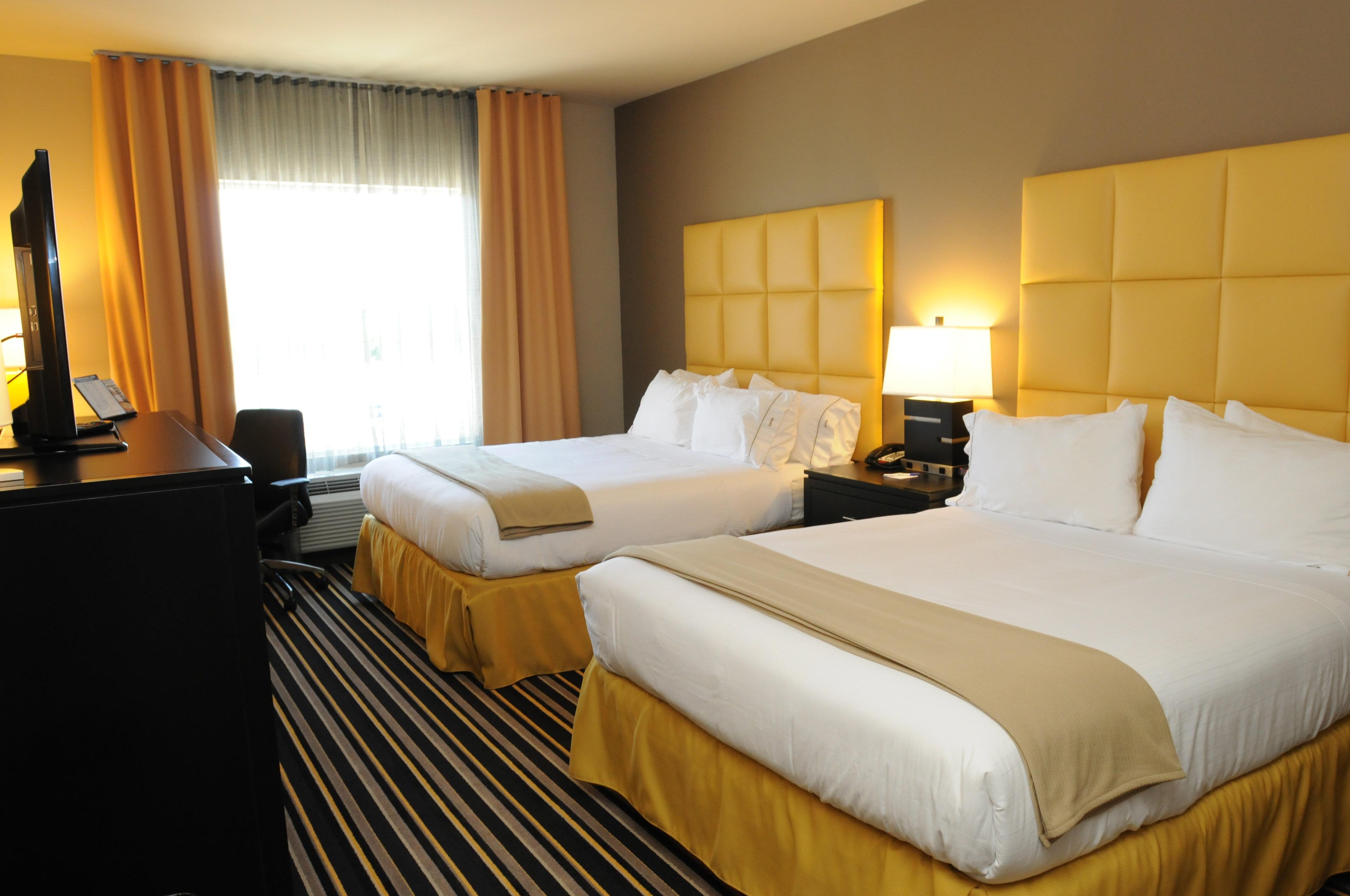 Holiday Inn Express Covington-Madisonville By Ihg Exterior photo