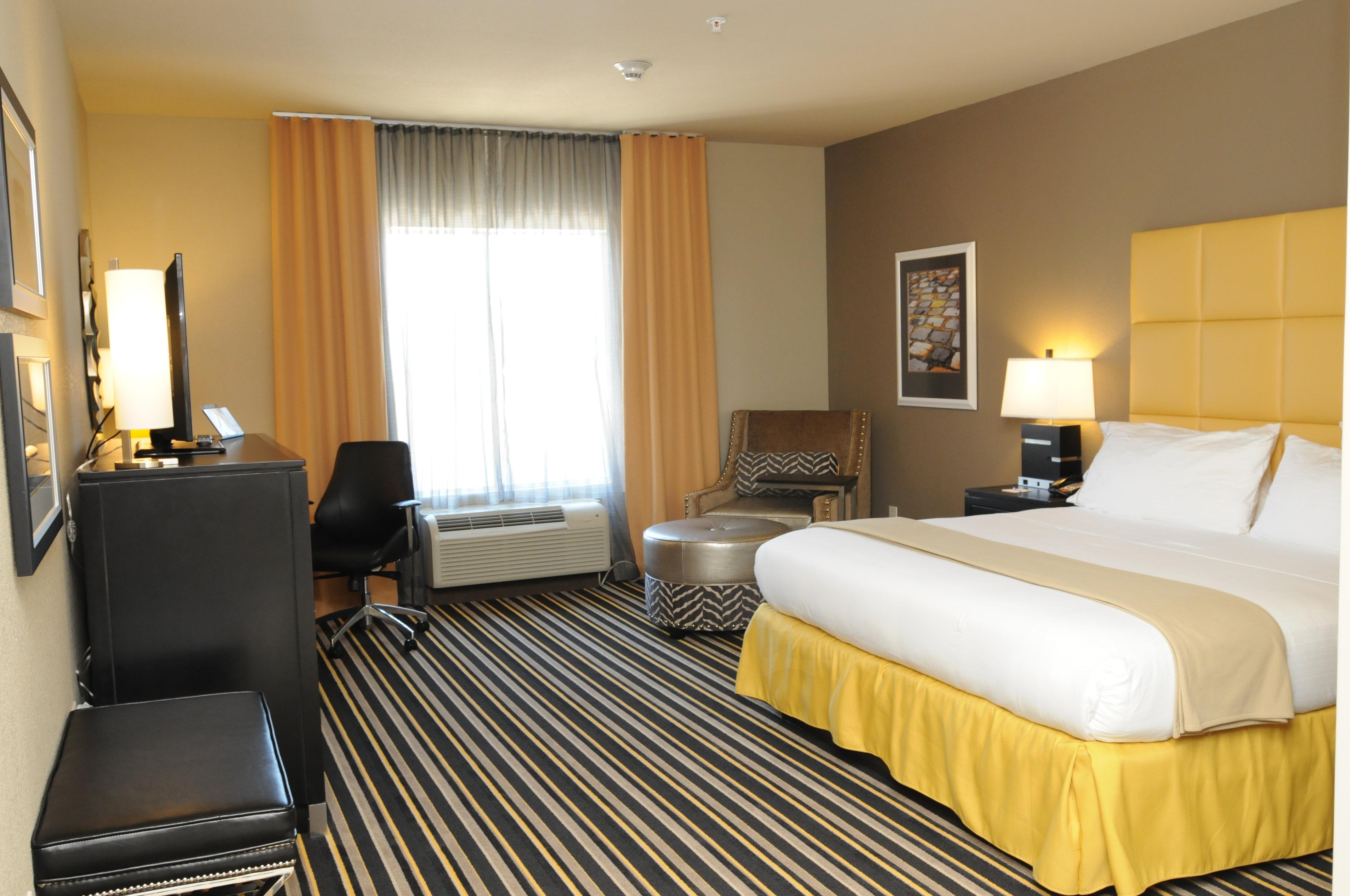 Holiday Inn Express Covington-Madisonville By Ihg Exterior photo