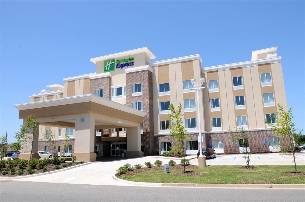 Holiday Inn Express Covington-Madisonville By Ihg Exterior photo